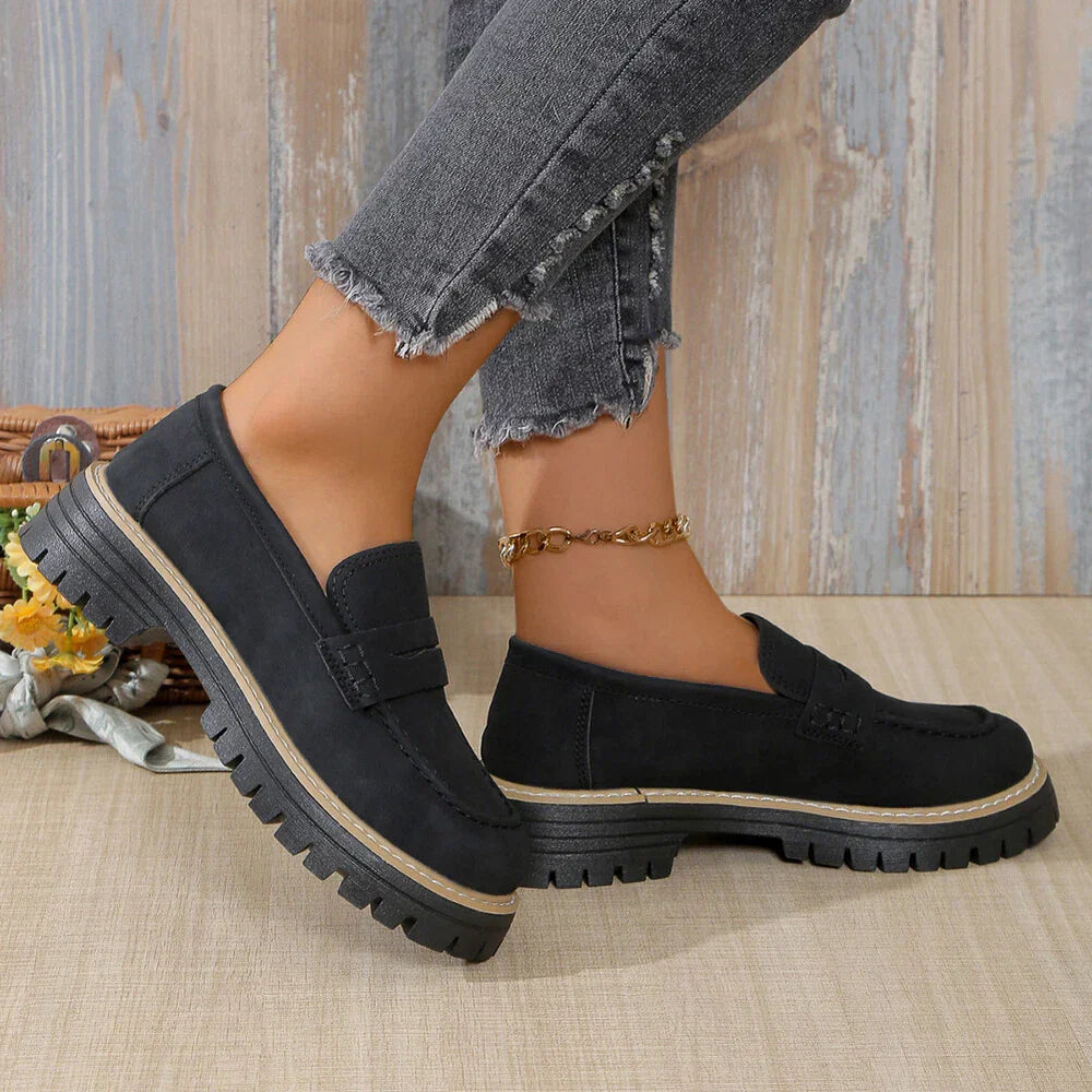 Cloud-Soft Slip-On Moccasins — Effortless Comfort, Lace-Free Design