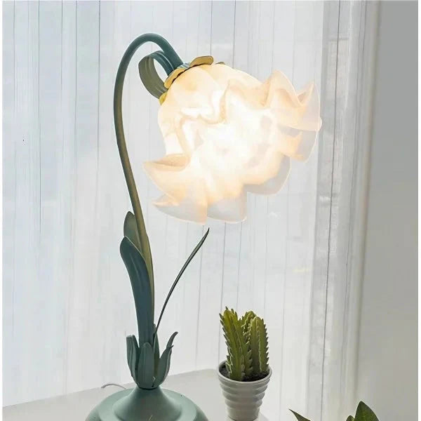 Elegant vintage table lamp with adjustable floral design