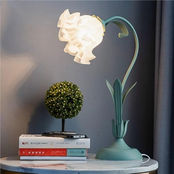Elegant vintage table lamp with adjustable floral design