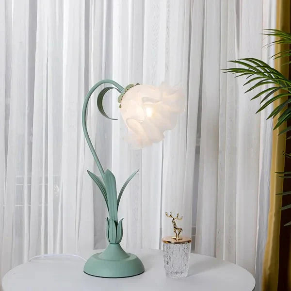 Elegant vintage table lamp with adjustable floral design