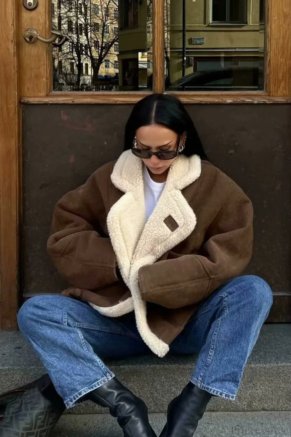 Soft Plush Vintage Jacket for a Comfortable Look