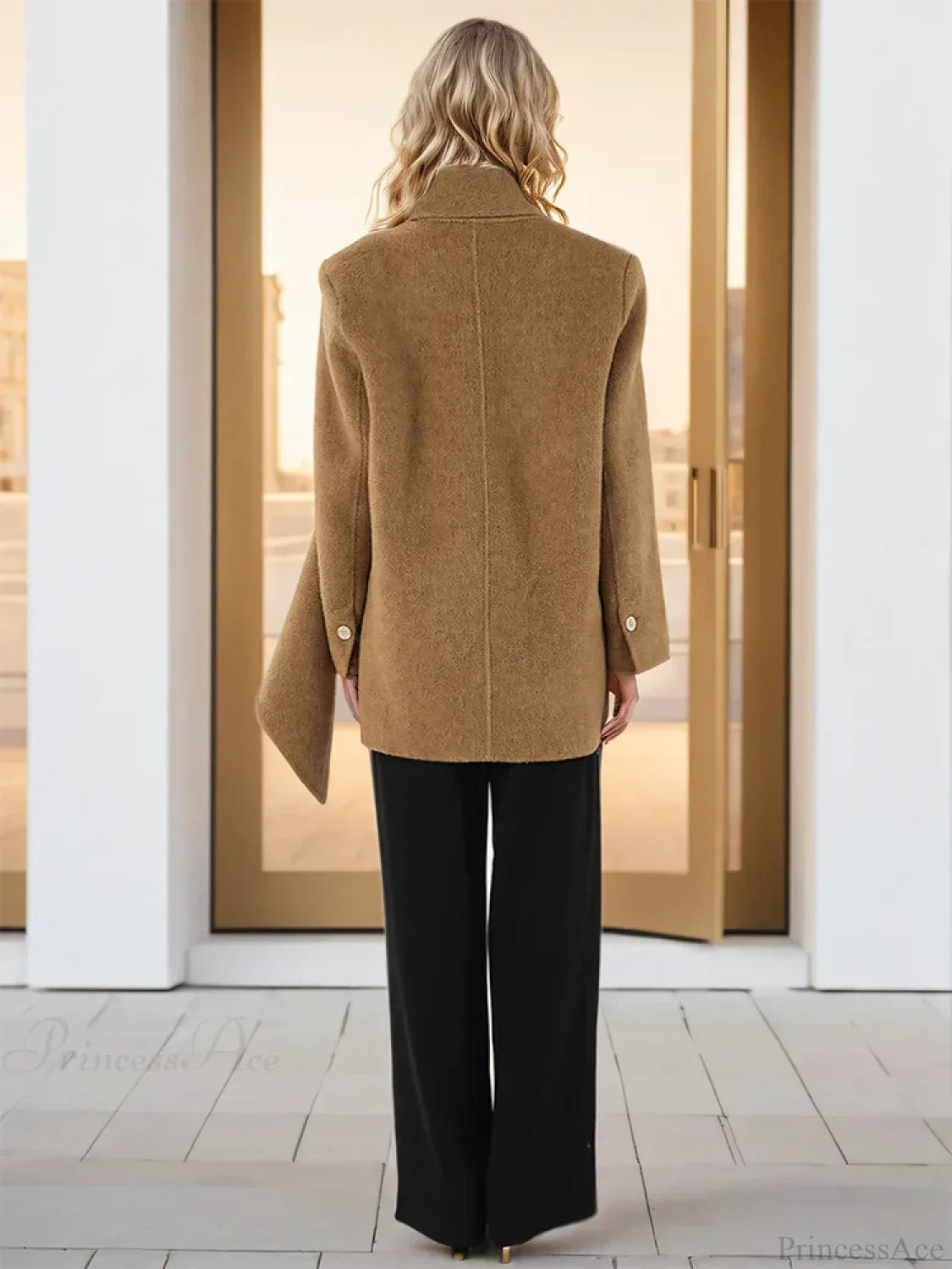 Elegant Double-Breasted Coat with Wool Scarf