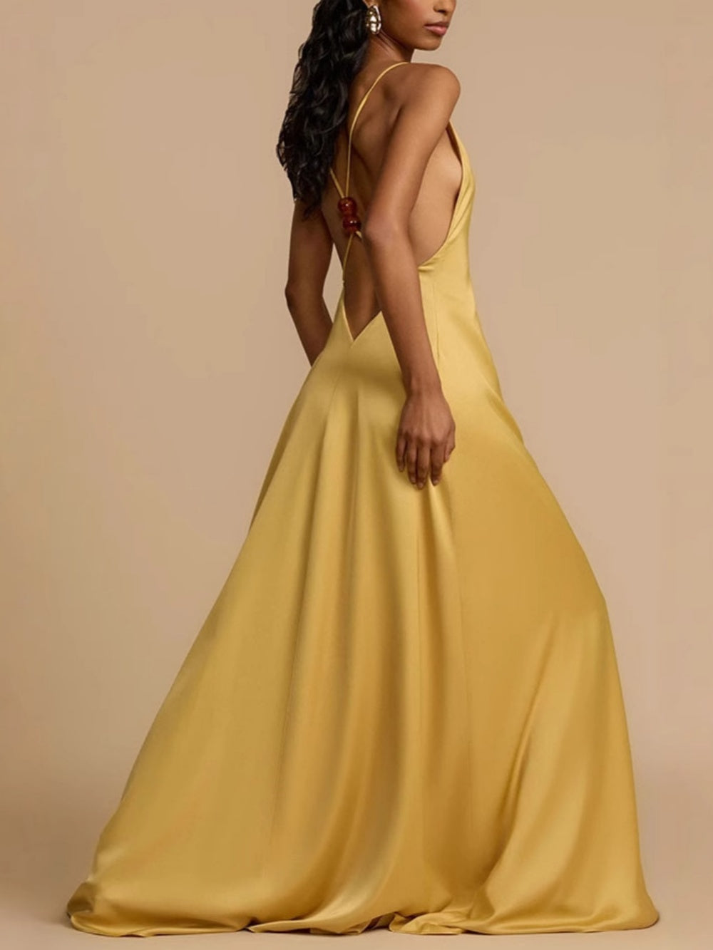 Elegant Backless V-Neck Satin Evening Gown for a Stunning and Sophisticated Look