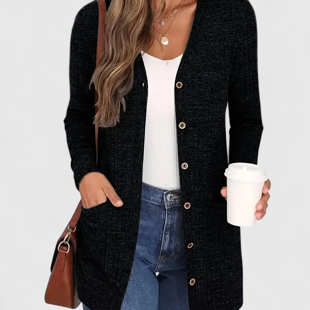 Lindsey - Coziness and Style in an Elegant V-Neck Cardigan