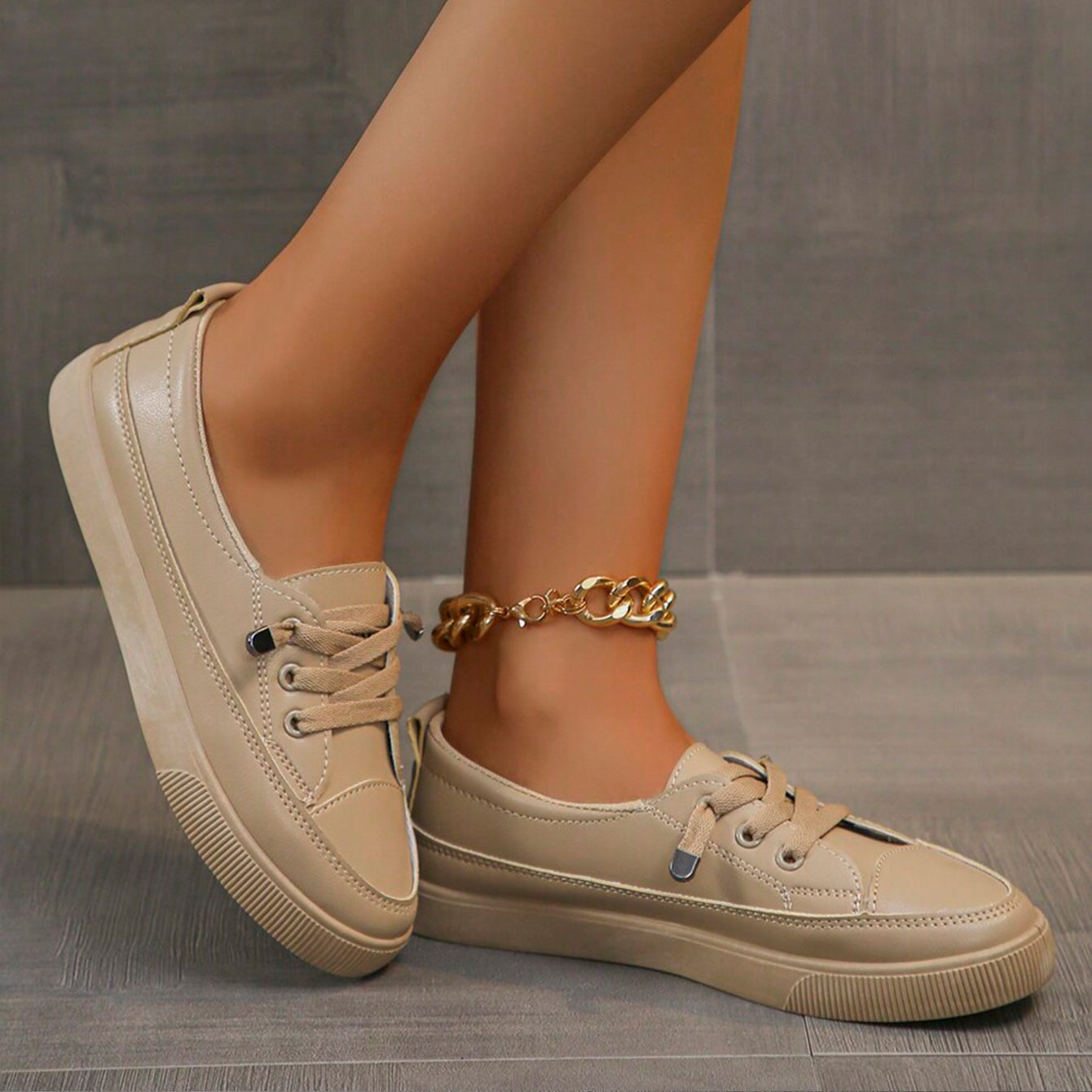 Chic Women's Slip-On Sneakers – Ultra Comfortable & Trendy