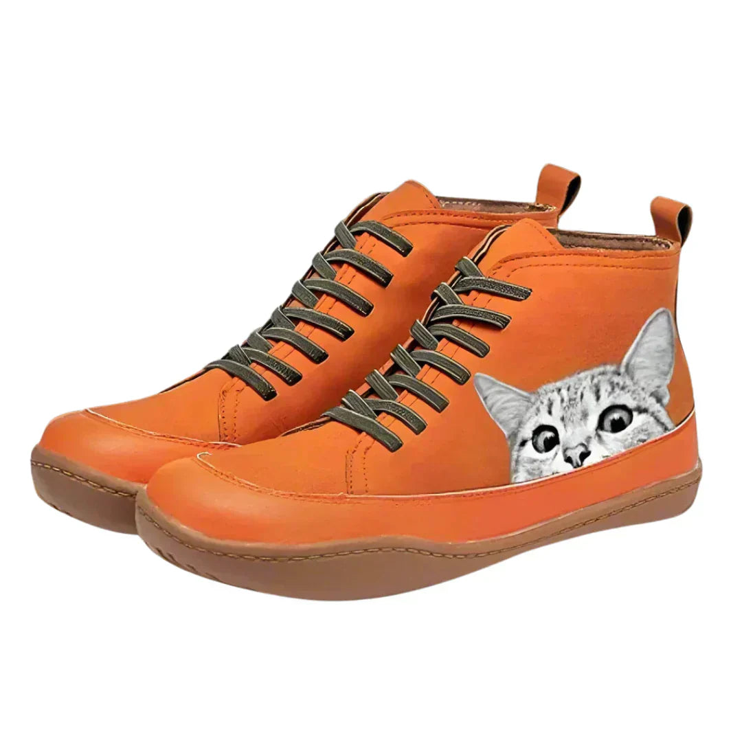 ELENA – Stylish Leather Boots Perfect for Cat Enthusiasts