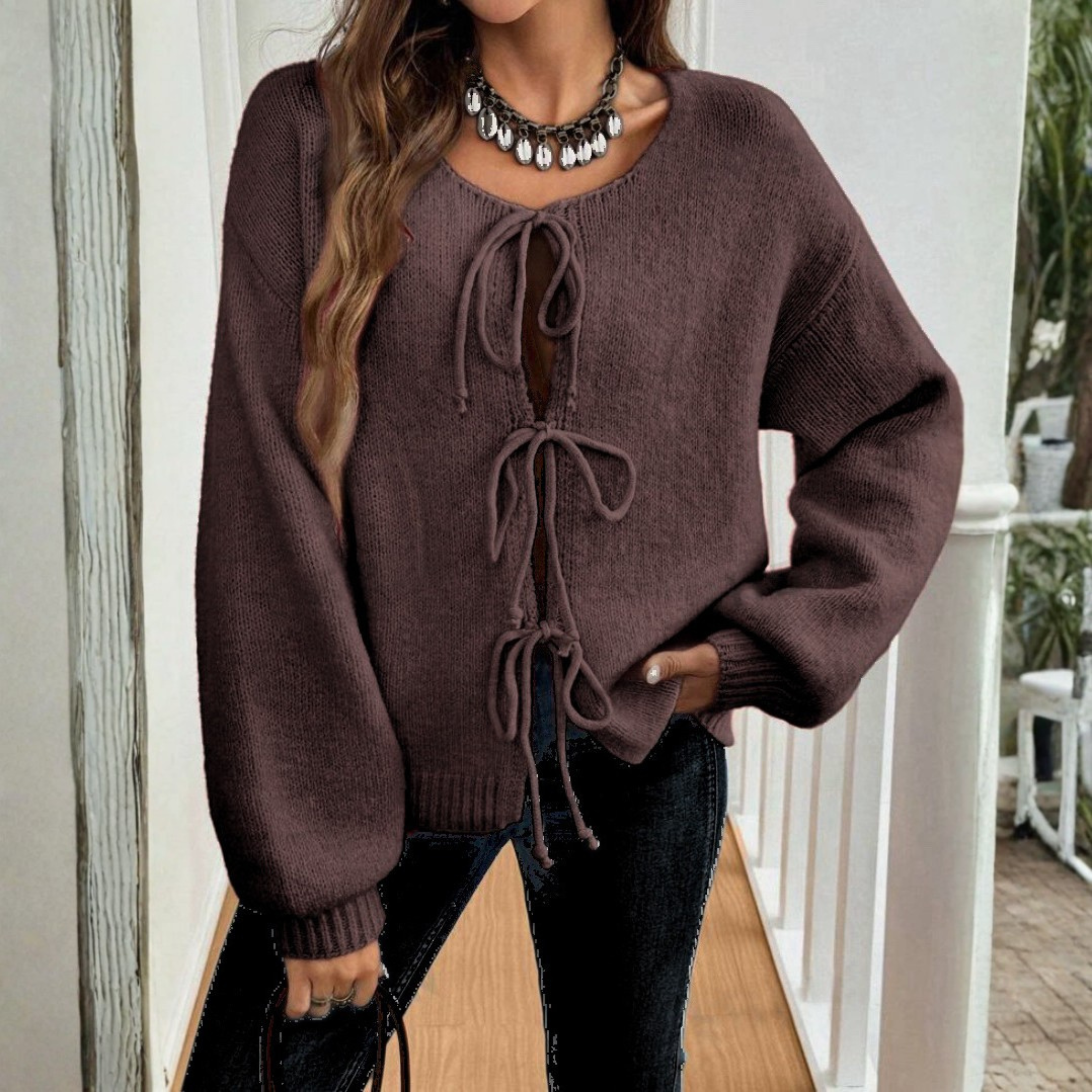 Chic Long-Sleeve Tie-Front Cardigan with Round-Neck