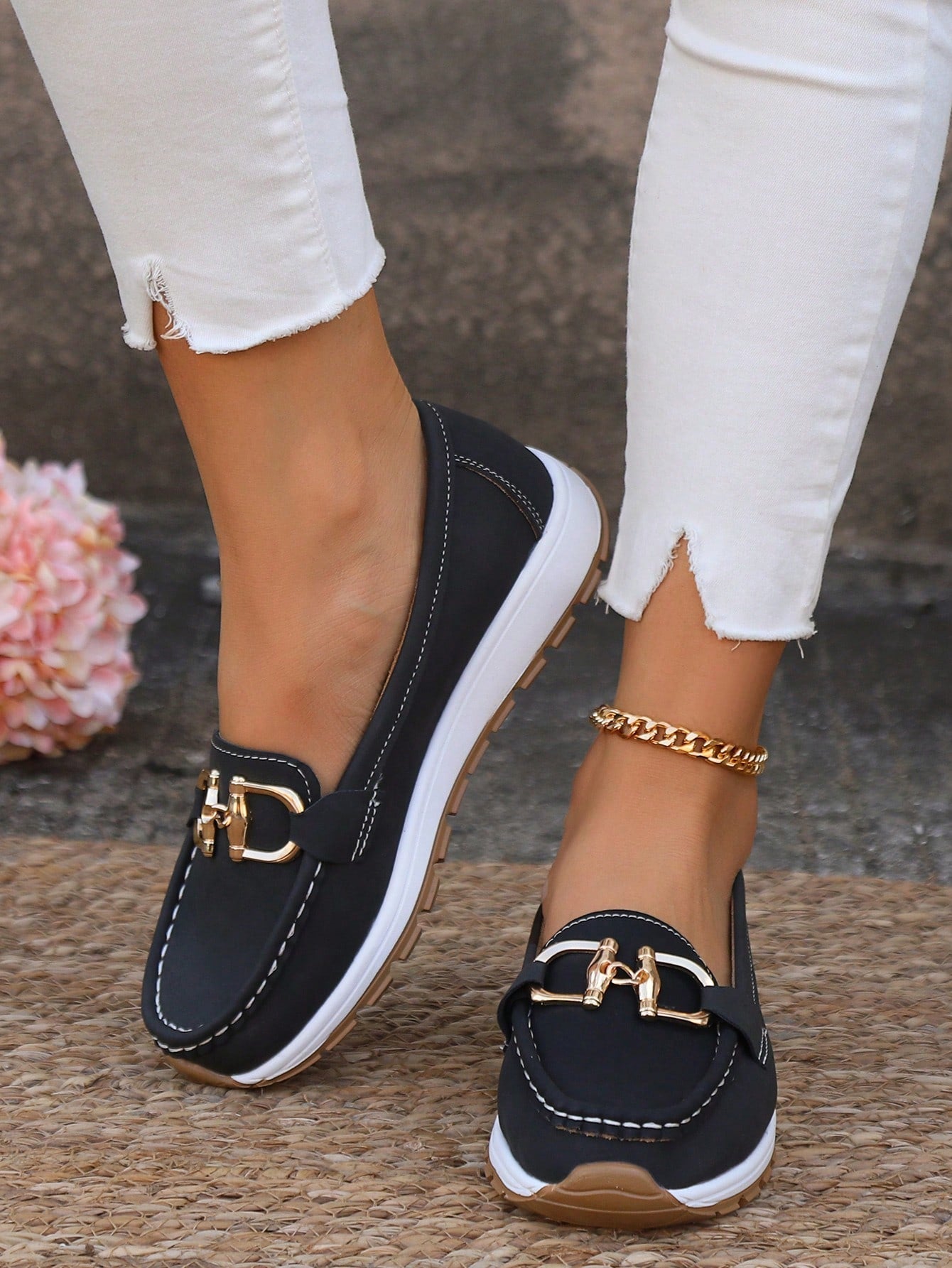 Elegant Buckle-Detail Flat Loafers