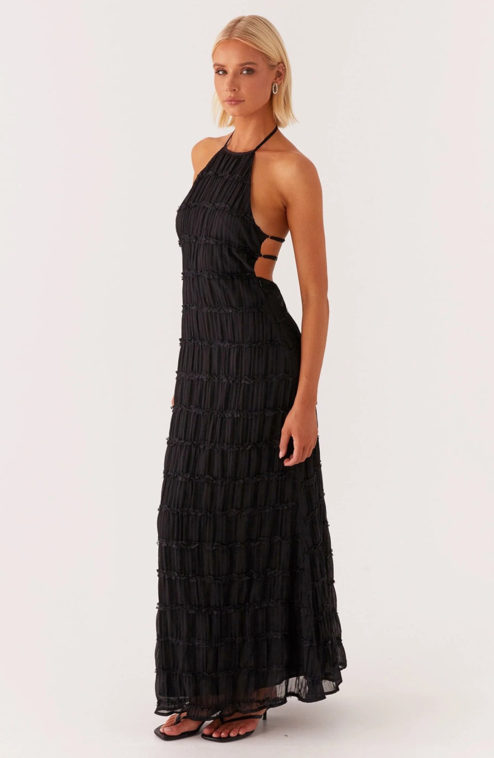Caroline Textured Halter-Neck Maxi Dress – Effortless Summer Elegance