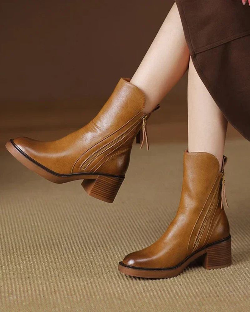 Savannah™ — Exquisite Boots for Everyday Elegance