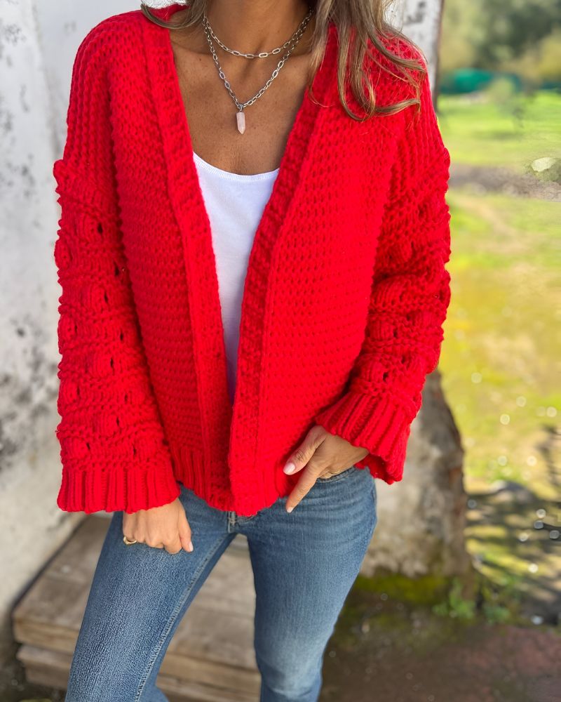 Classic Knit Cardigan - Timeless Style & Cozy Comfort