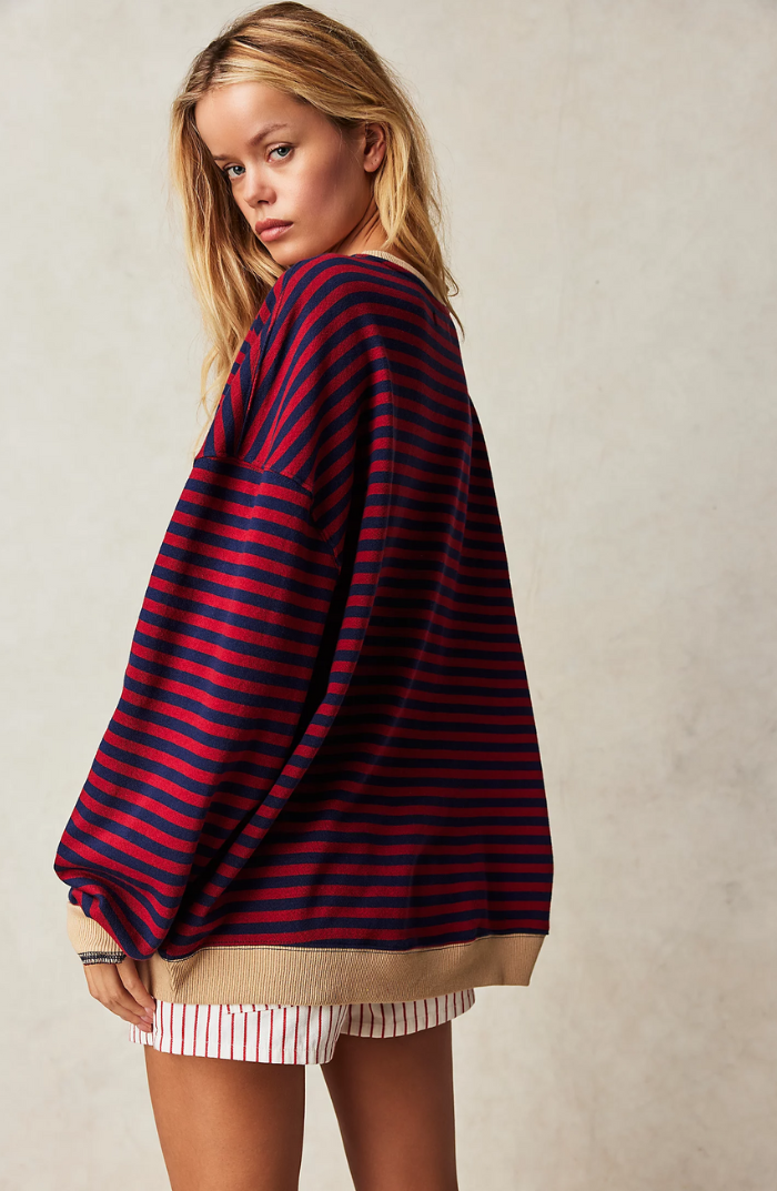 Women's Oversized Striped Sweatshirt - Comfortable Trend Piece for Everyday Wear