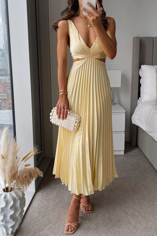 Elsa | Luxe Pleated Maxi Dress for Timeless Elegance