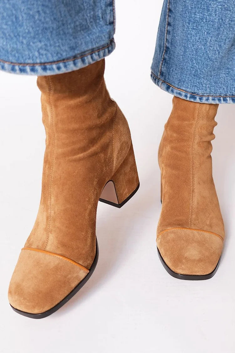 Ankle suede boots with zipper for a chic and comfortable style