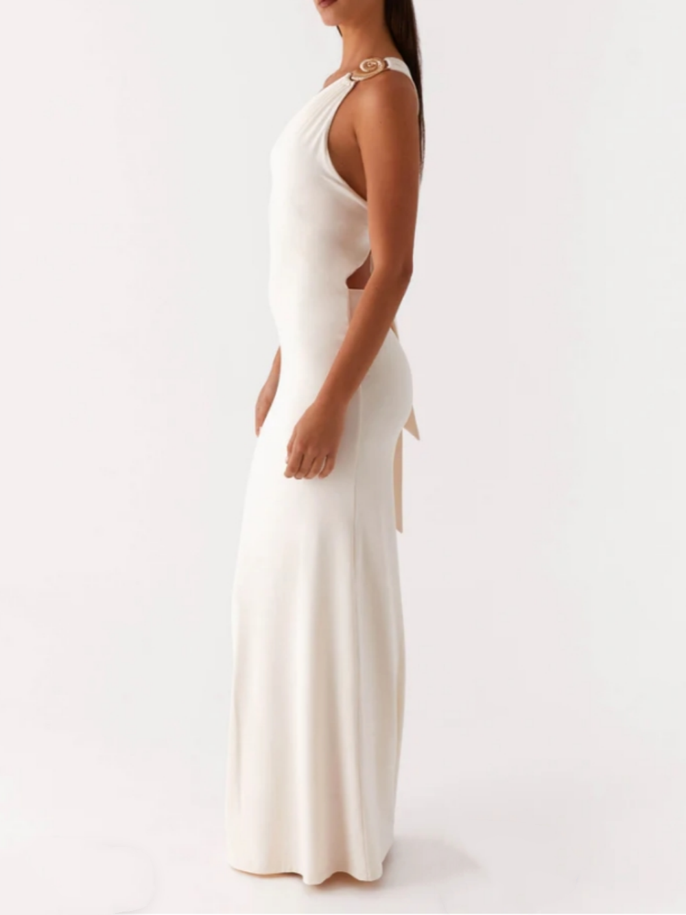 Asymmetric dress with metal loop and elegant tie on one shoulder