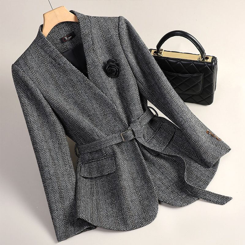 Seraphine Couture Elegant Wool Blazer for a Sophisticated Look