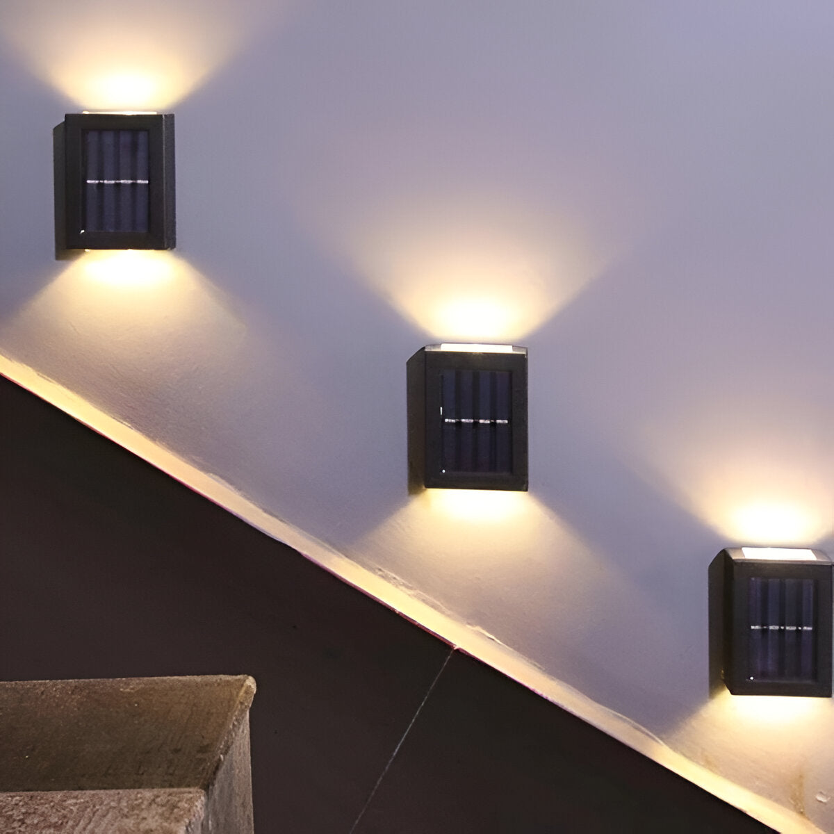 Selora - Energy-efficient Solar Outdoor Lamp with LED - IP65 Waterproof in Black for Optimal Lighting