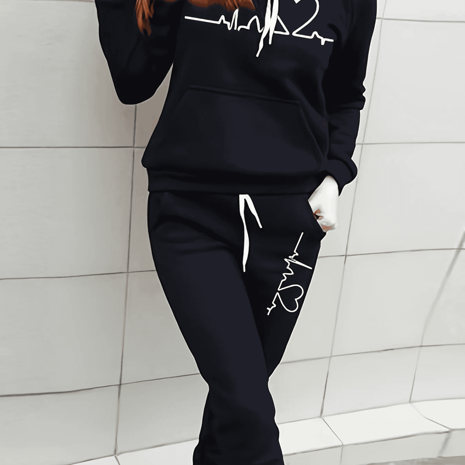 Comfortable Women's Tracksuit Set Isabella with Lovely Coordinated Heart Pattern