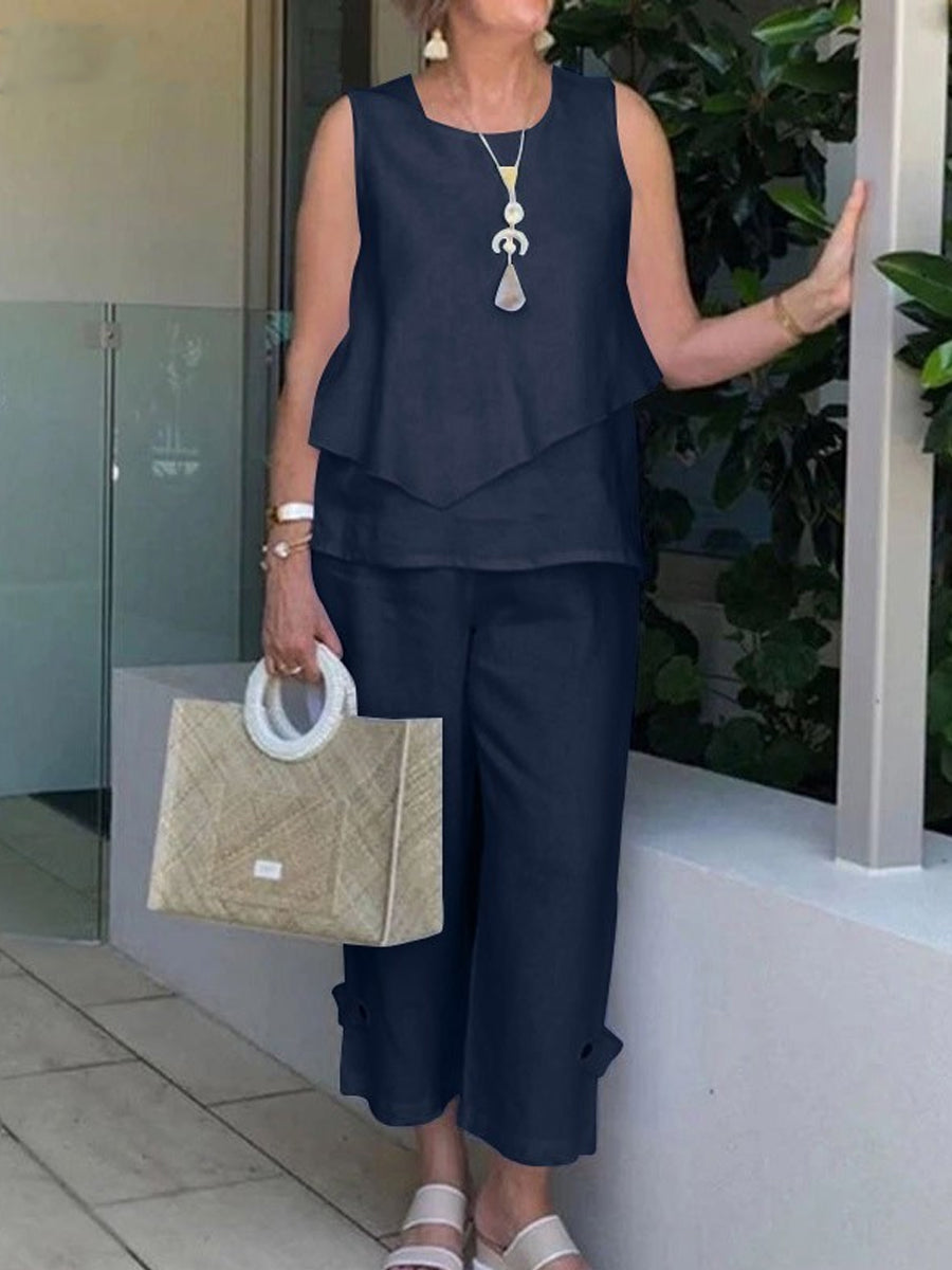 Relaxed Sleeveless Top and Pants Set for a Stylish and Comfortable Look