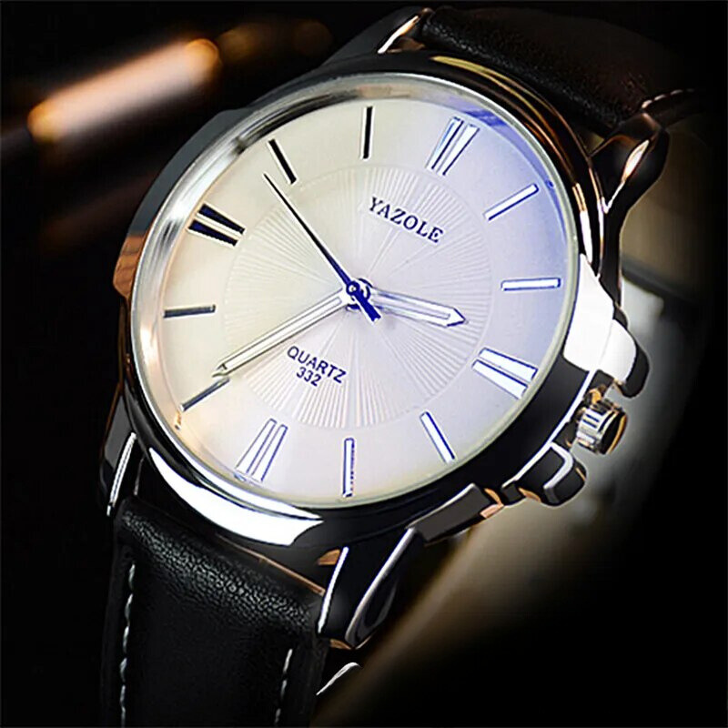 Blue glass watch with leather strap – Elegance and luxury for all occasions