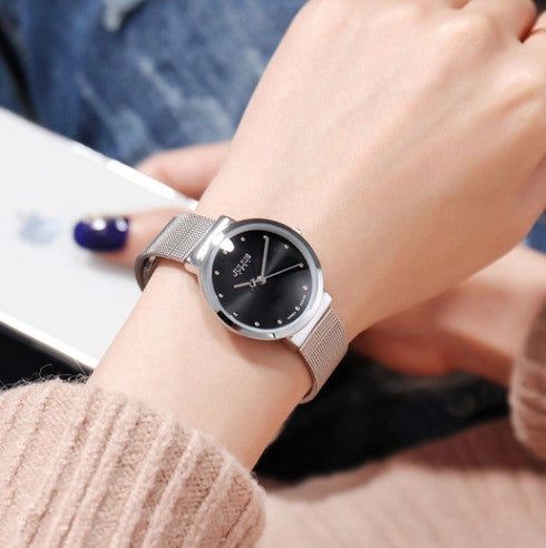 Ultra-thin quartz watch with elegant mesh bracelet