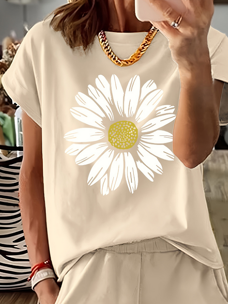 Two-Piece Printed Daisy Set for a Fresh and Chic Style