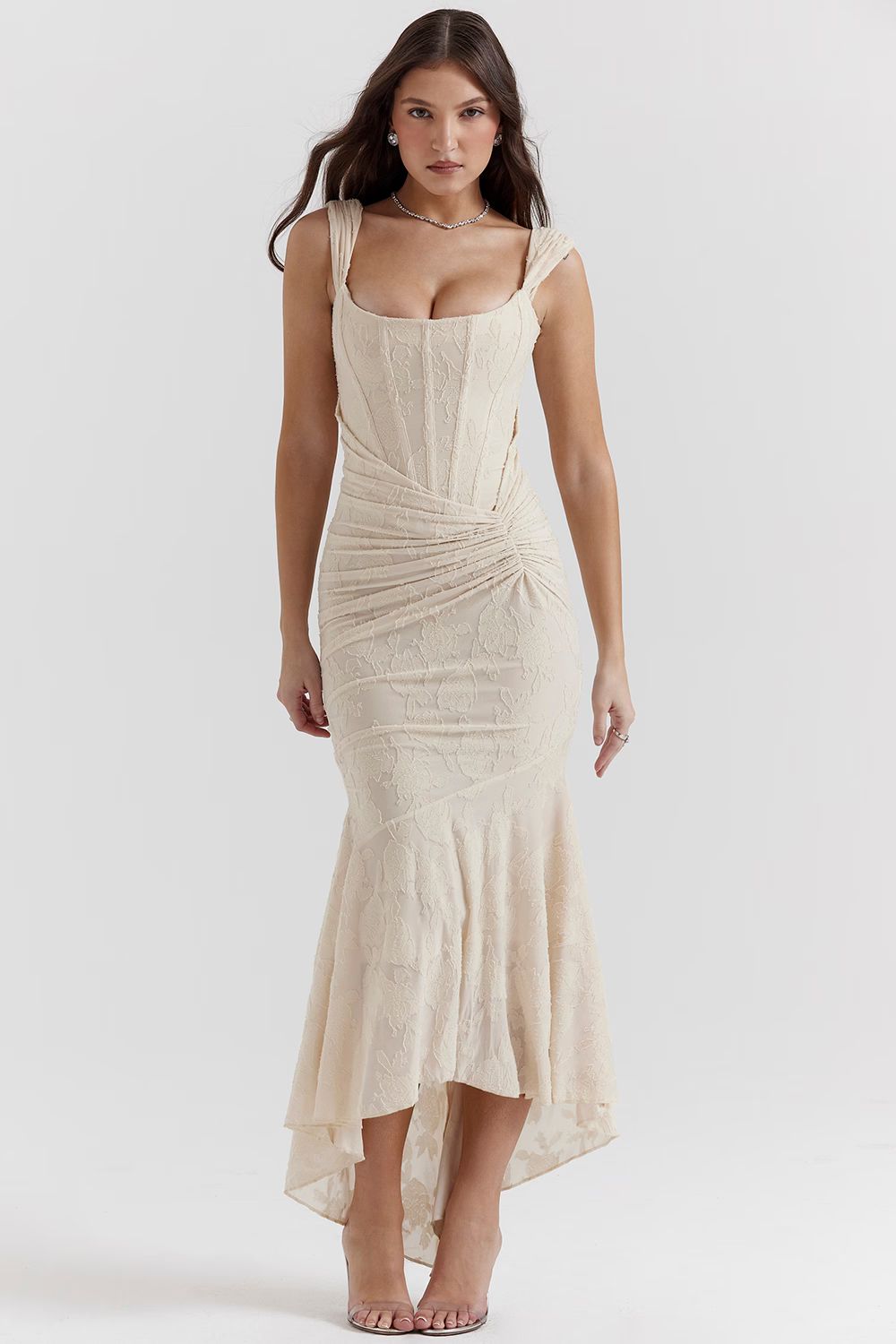 Amira Maxi Dress – Effortless Elegance in a Flowing Silhouette