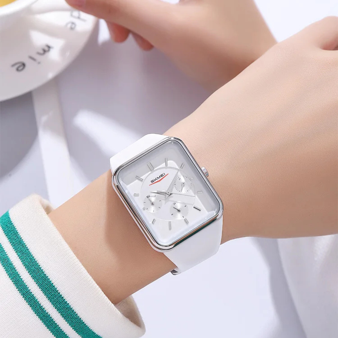 Elegant Business Quartz Watch for a Casual Style
