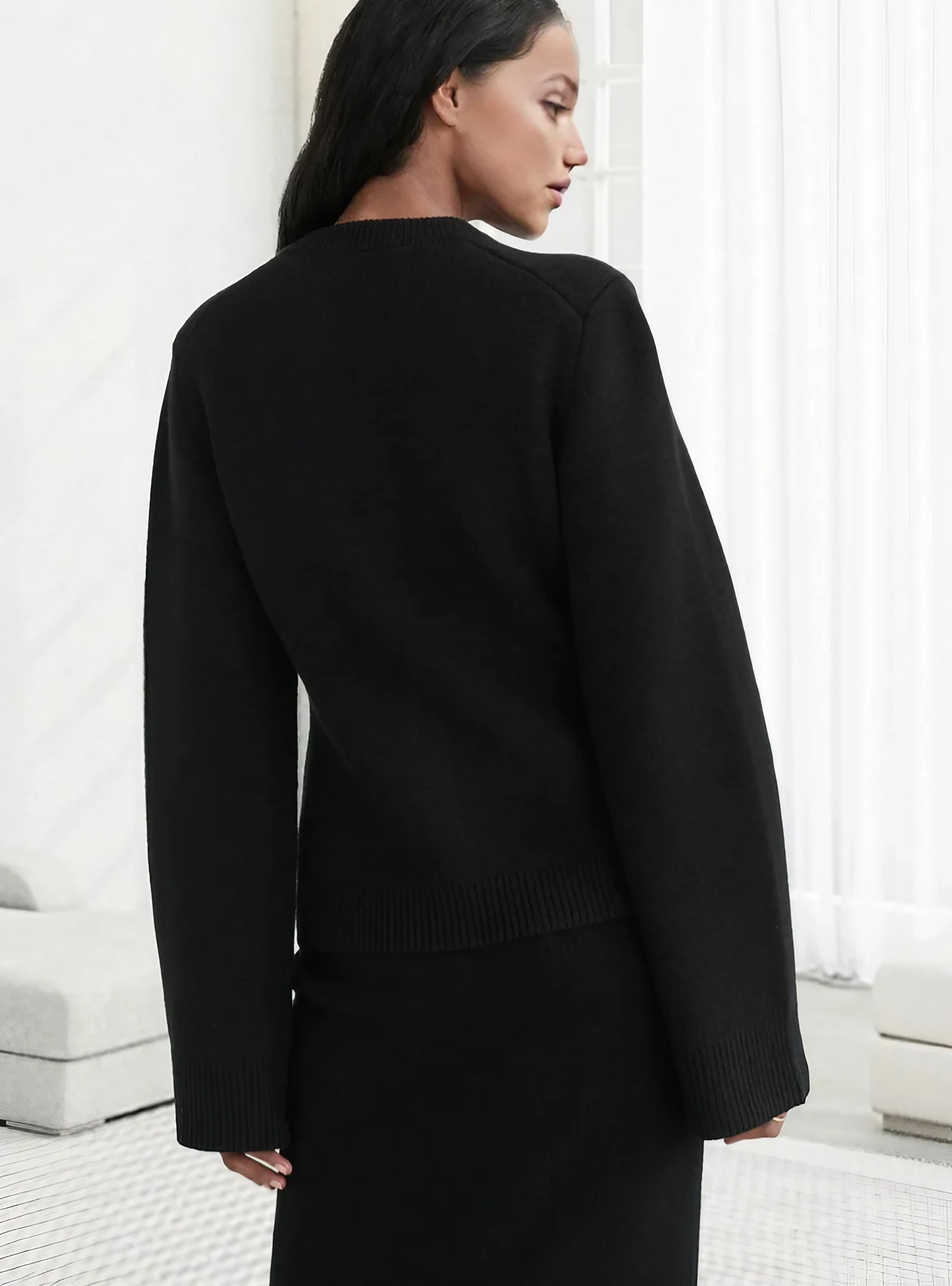 Women's Minimalist Flared-Sleeve Cardigan - Effortless Everyday Chic