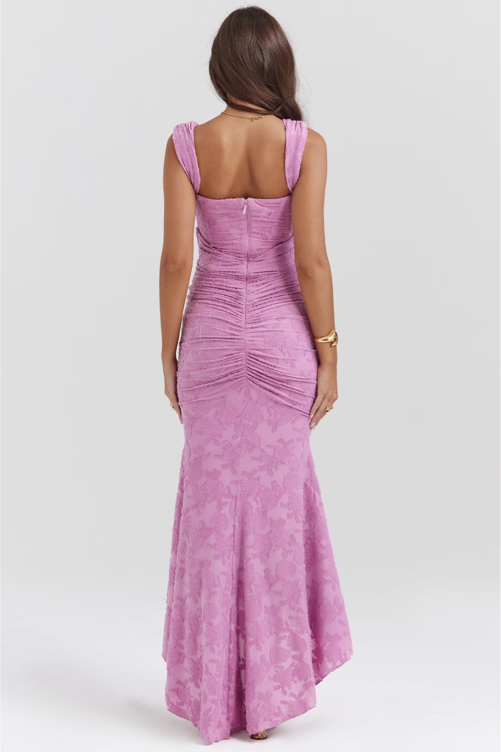 Amira Maxi Dress – Effortless Elegance in a Flowing Silhouette