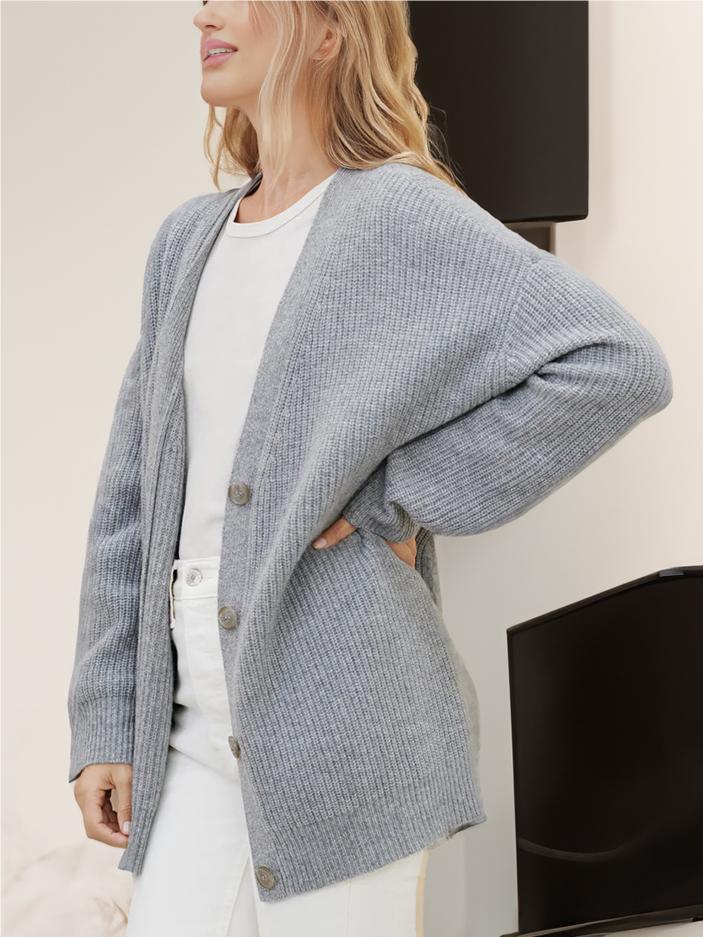 Chic Cocoon Cardigan – Effortless Cozy Elegance