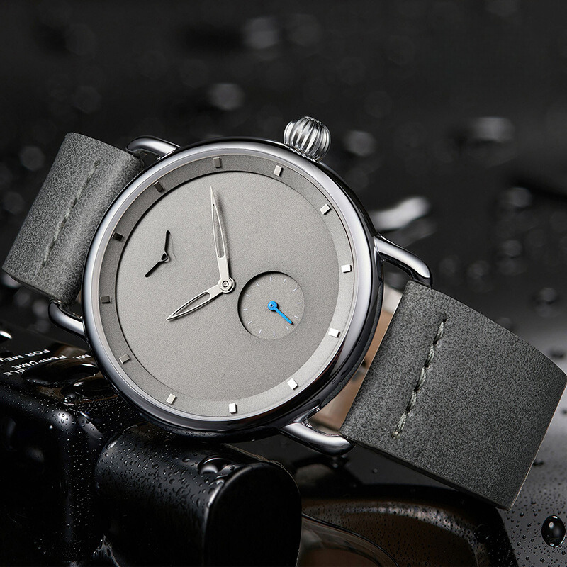 Elegant Classic Watch with Minimalist Design