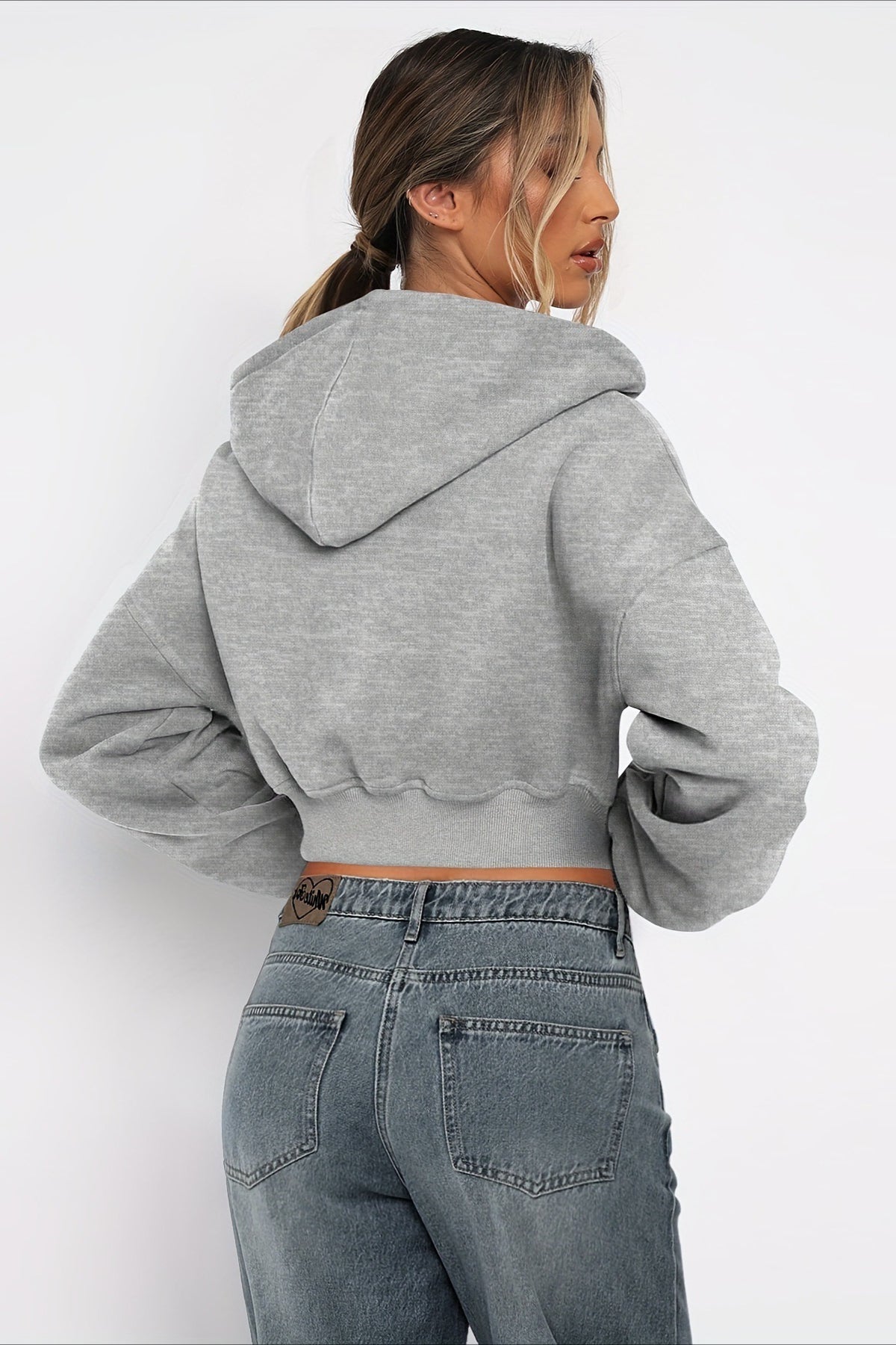 Short hoodie jacket with zipper for a casual and trendy style