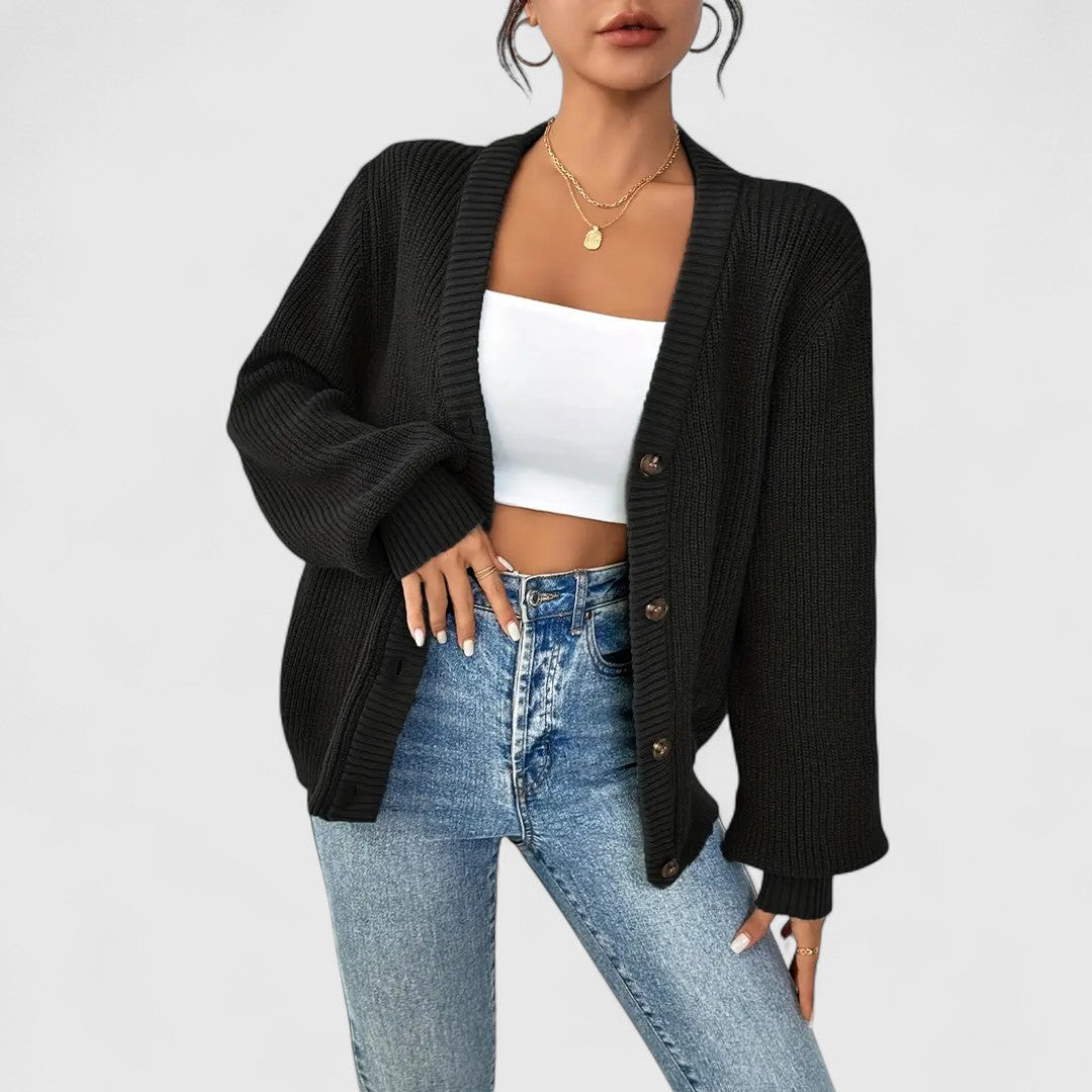 Chic Marise Women's Cardigan for Timeless Comfort