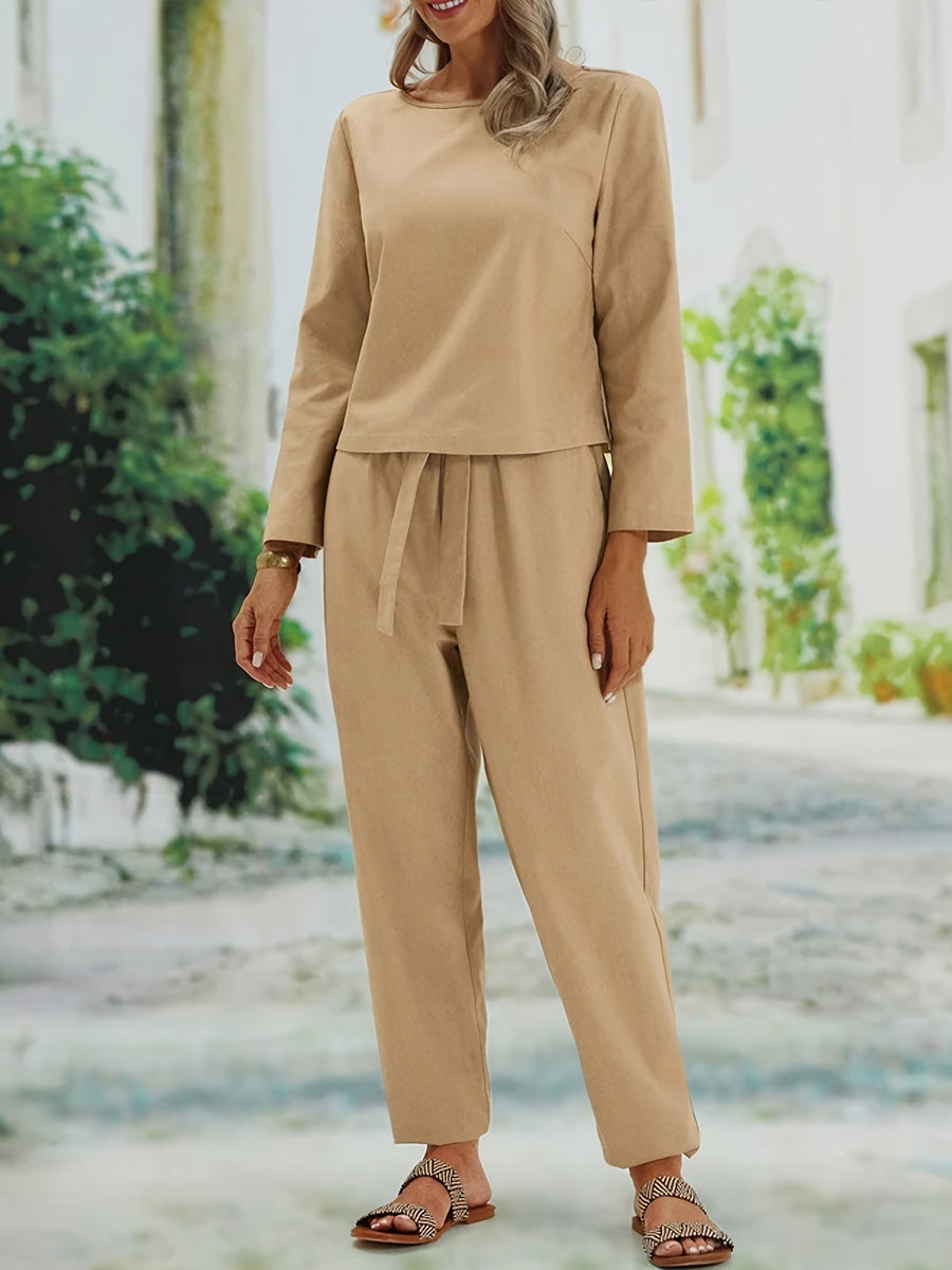 Two-Piece Set with Long Sleeves and Round Neck for an Elegant Style