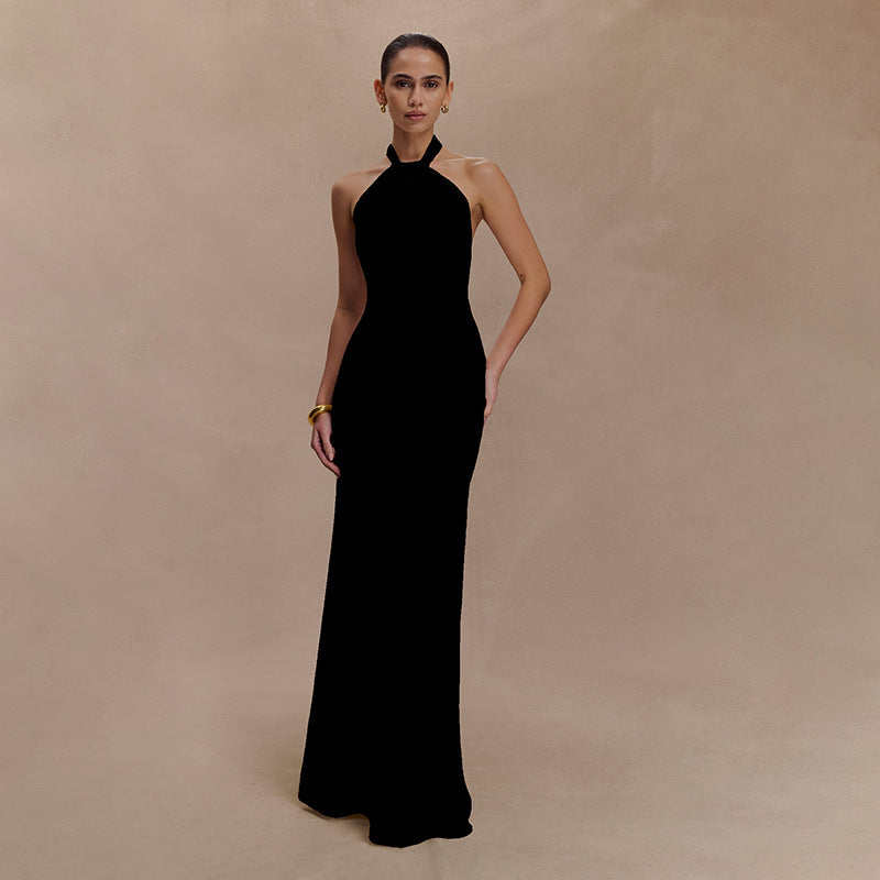 Adrianna | Stunning Maxi Halter Dress for Elegant Evening Looks