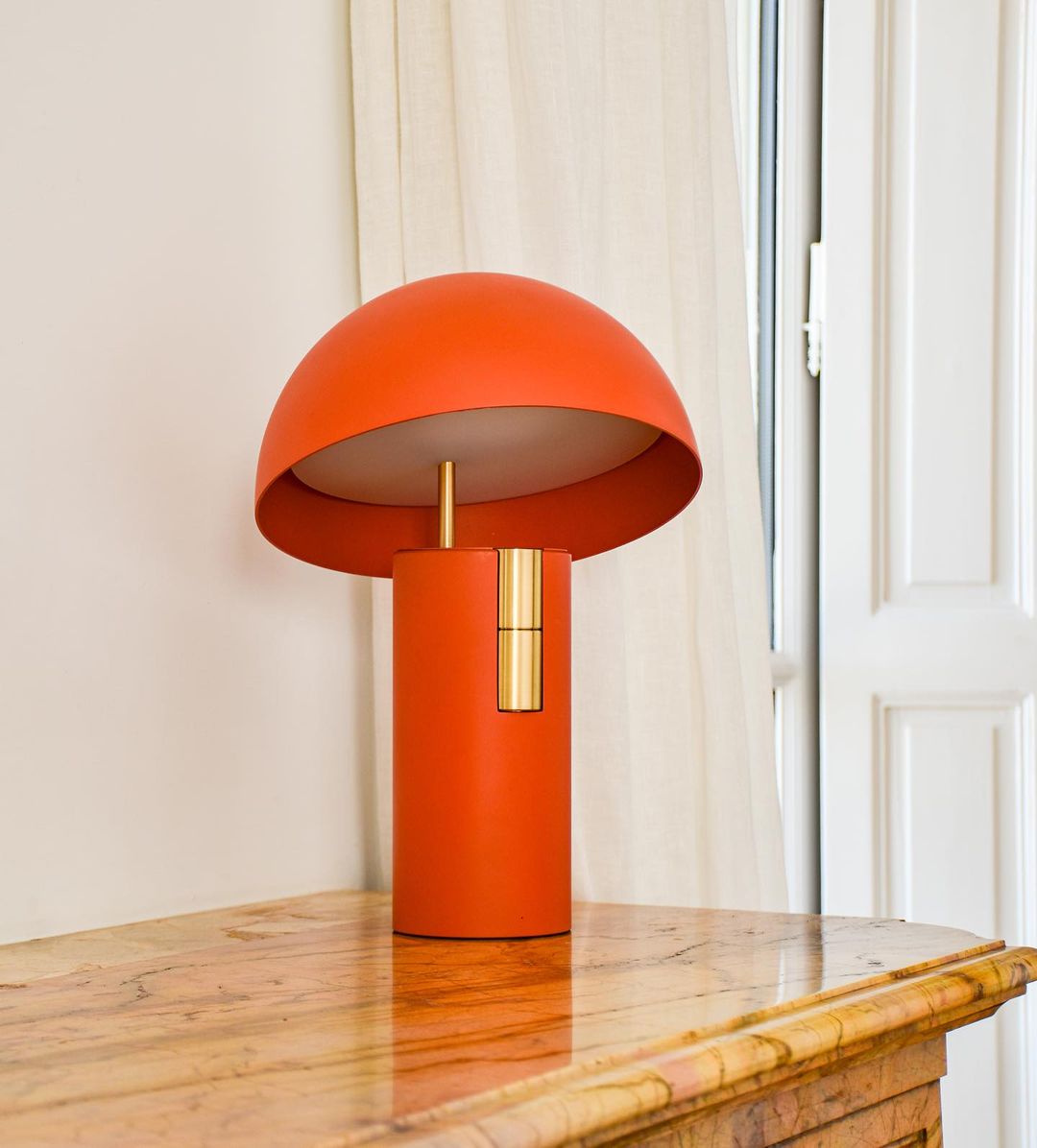 Modern Avo table lamp for stylish lighting