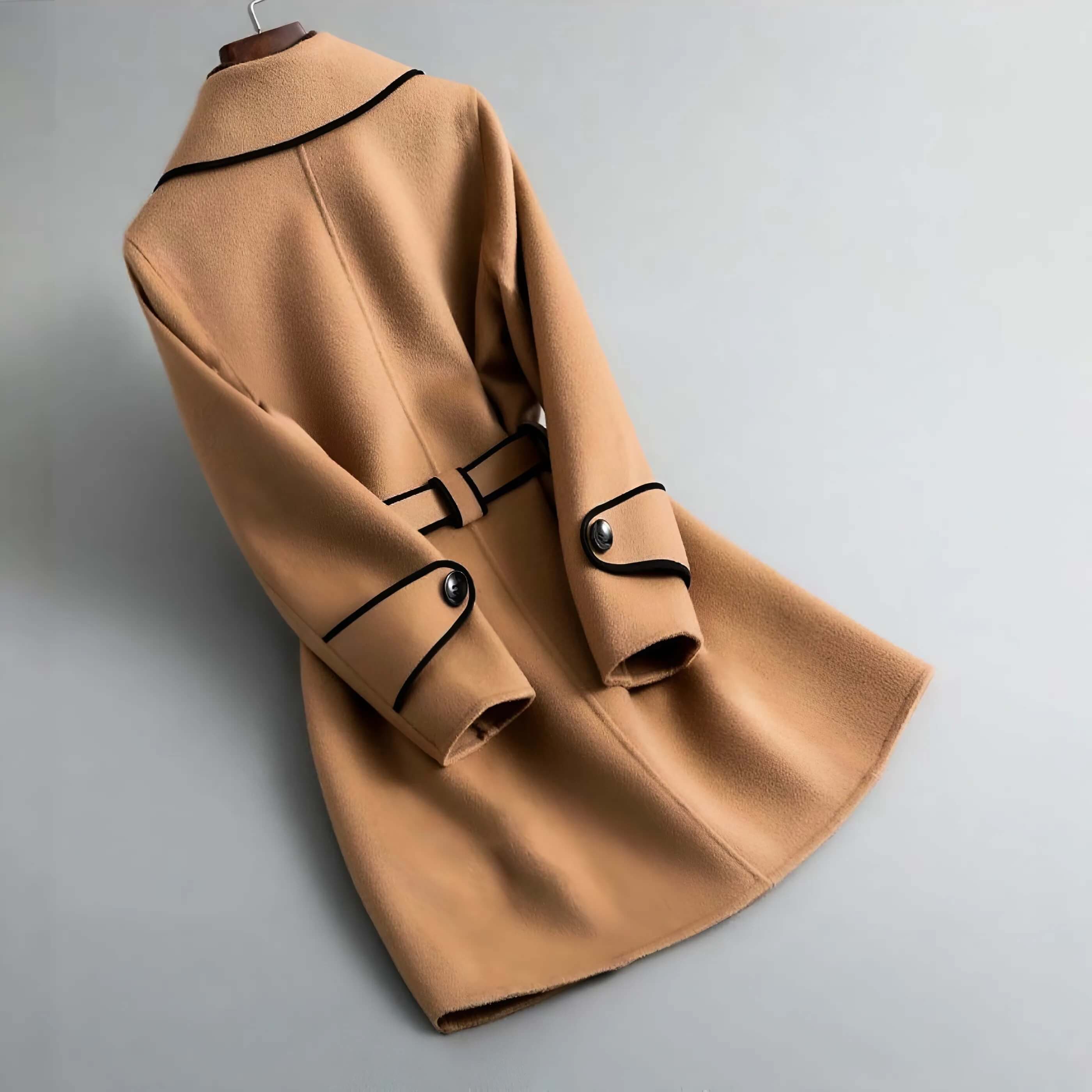 Elegant Madison Wool Coat for a Warm and Sophisticated Style