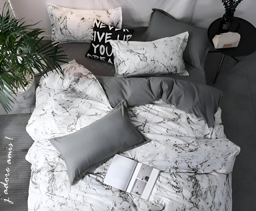 Luxury Marble Bedding Set 155x220 cm – 3-piece Soft Microfiber Duvet Cover and Pillowcases for Ultimate Comfort
