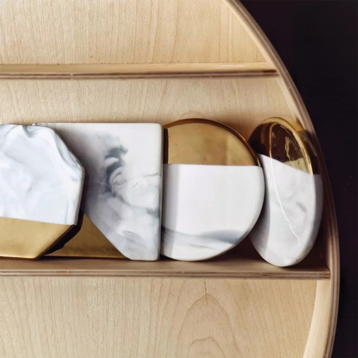 IvoraHome - Magnificent Ivory Marble Coaster Set for a Touch of Elegance in Your Interior