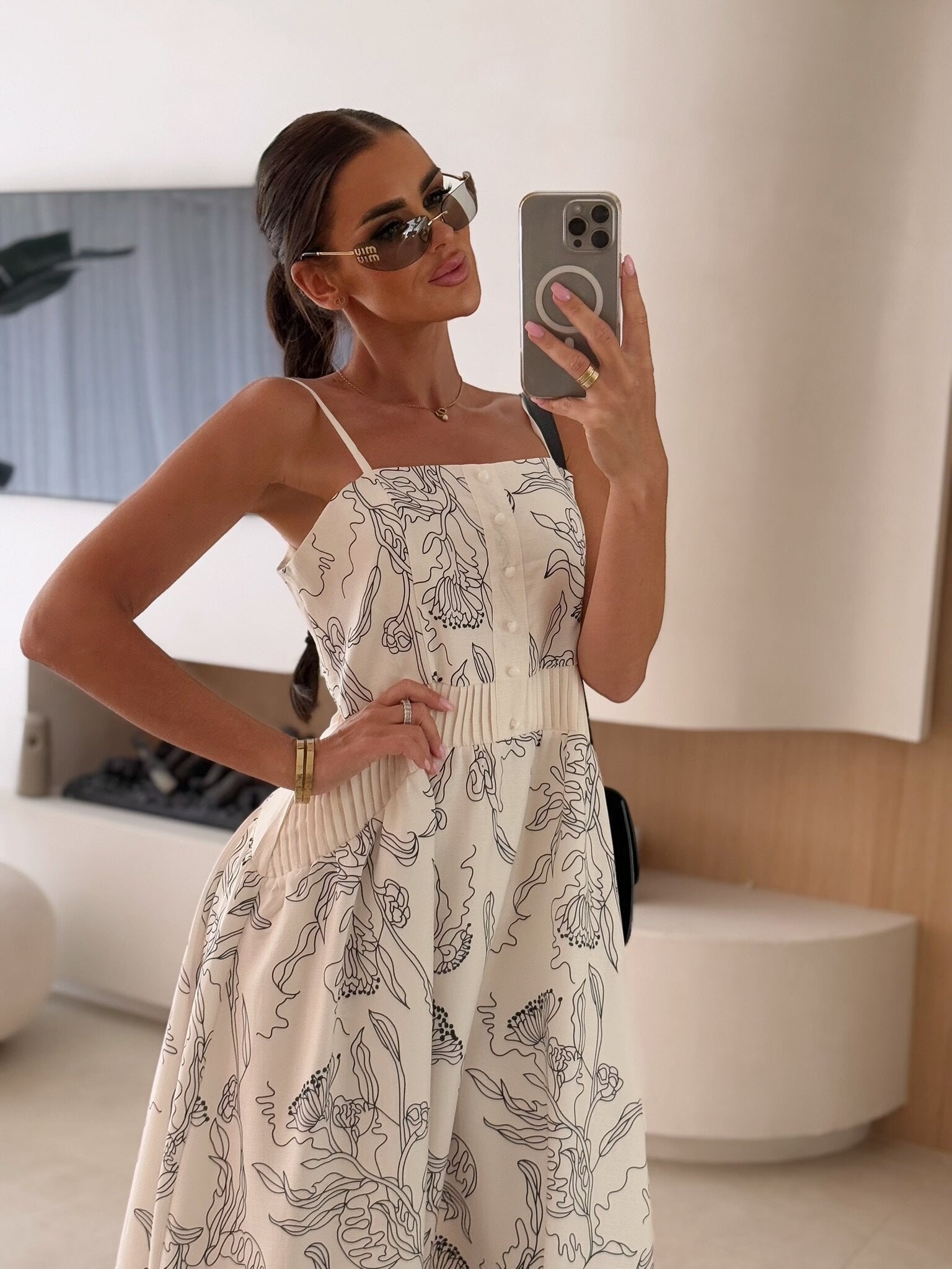 Claudie: Graceful Midi Dress for Effortless Elegance