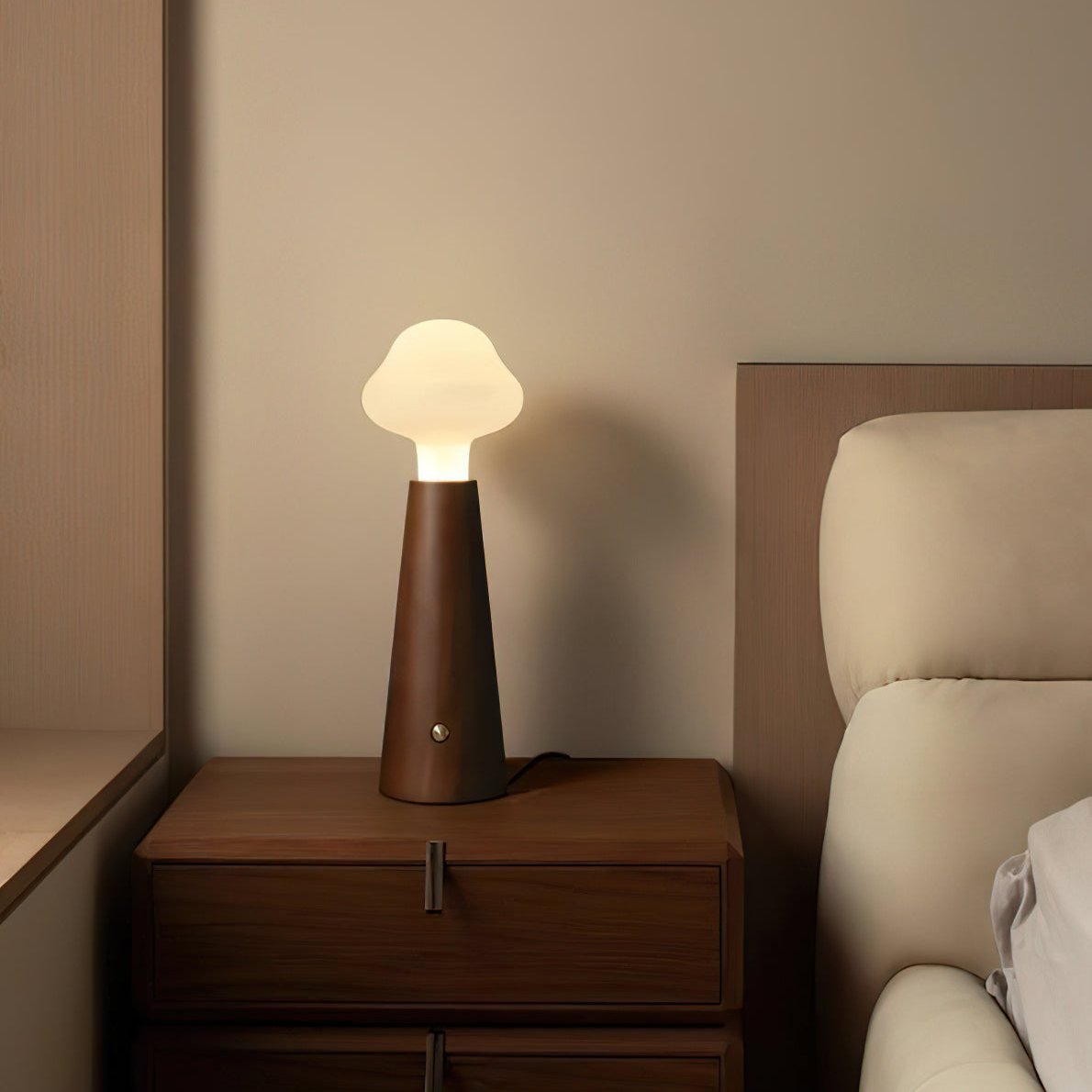 Stylish Cloudlet table lamp for a cozy ambiance