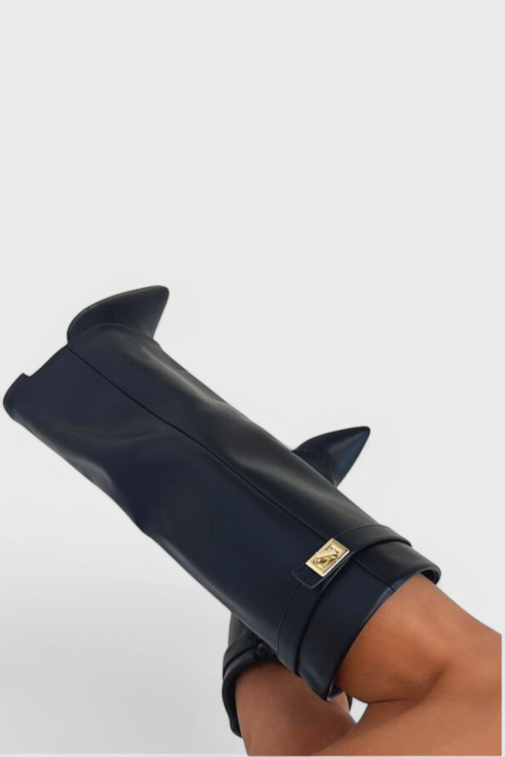 Raya Sleek Stylish Everyday Boots for a Chic and Comfortable Look