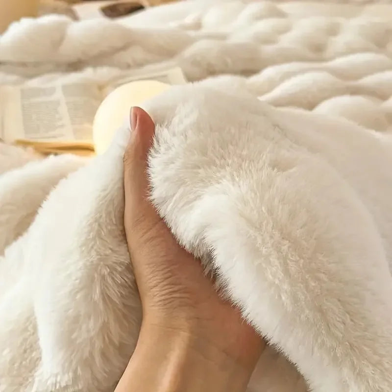 Luxurious Double-Sided Faux Fur Blanket – Ultimate Comfort, Soft and Elegant Home Accessory