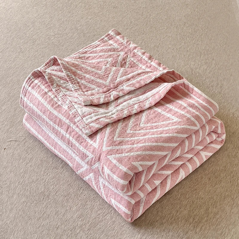 Lightweight and Breathable Three-Layer Japanese Cotton Quilt - Stylish and Comfortable Bed Throw