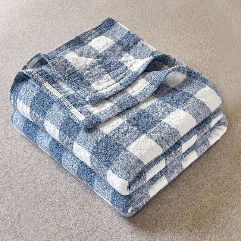 Lightweight and Breathable Three-Layer Japanese Cotton Quilt - Stylish and Comfortable Bed Throw