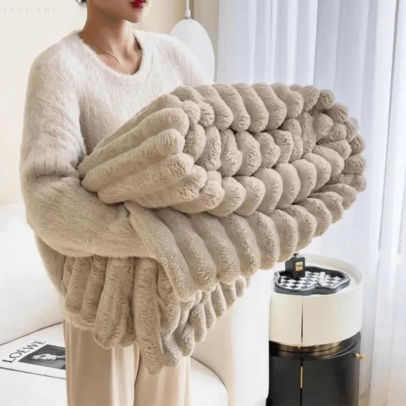 Ultimate Comfort Luxe Super Soft Fleece Blanket with High-Quality Faux Sheepskin for Warm Hugs and Cozy Ambiance
