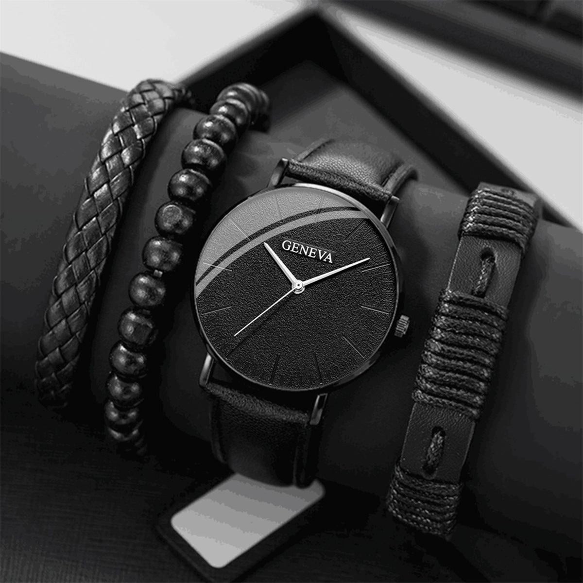 Sophisticated Business Watch Set with Lighting and Minimalist Bracelet