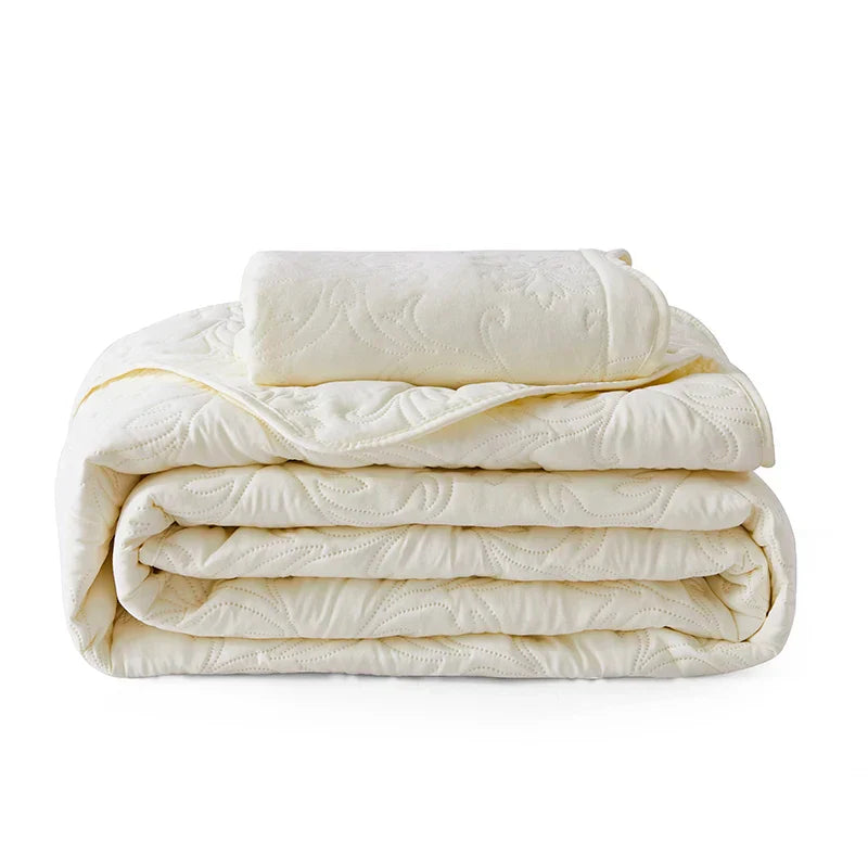 Lux White Cotton Quilt for Ultimate Comfort – Available in 150x200 cm and 200x220 cm
