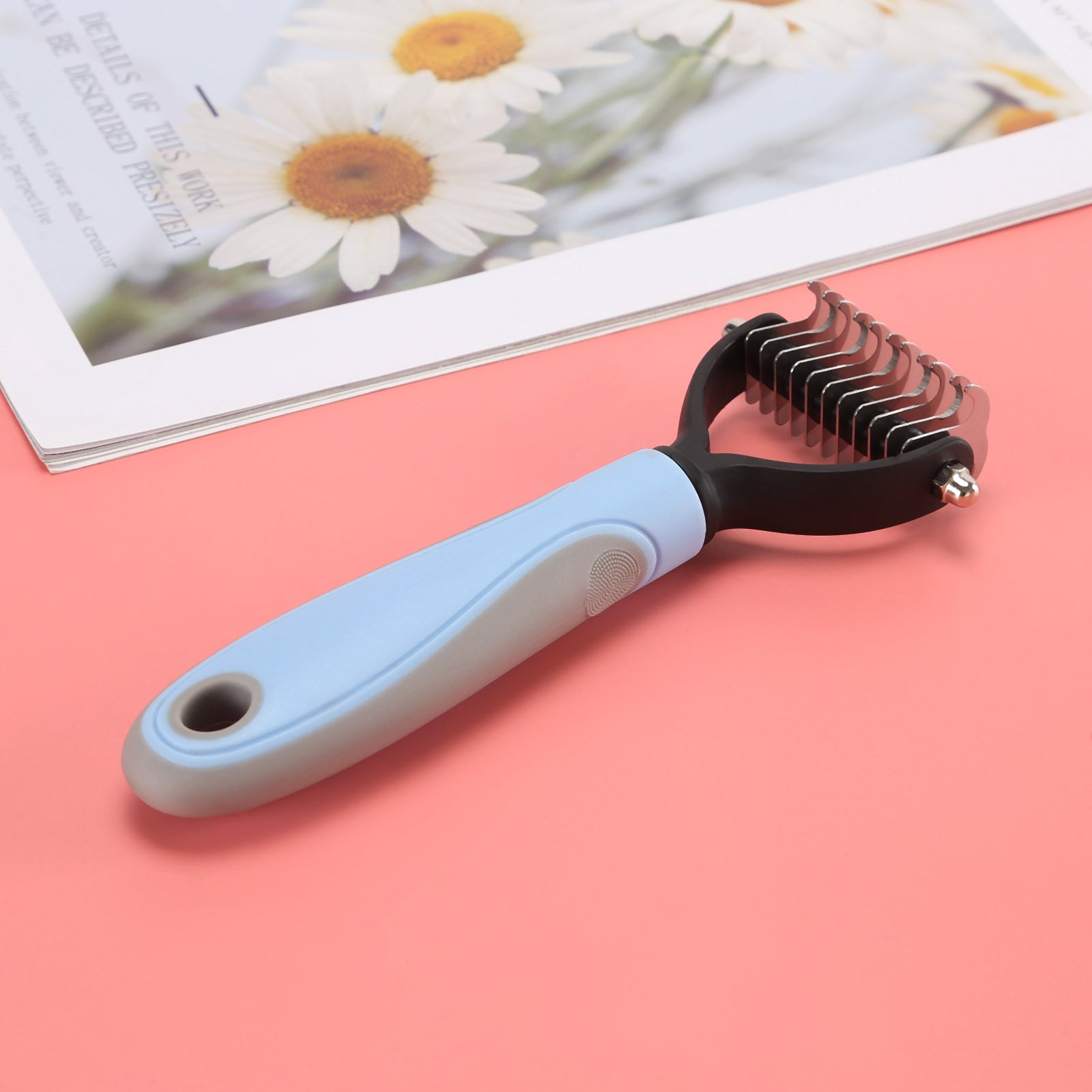 Animal Fur Care Brush with Calming Effect and Effective Hair Removal